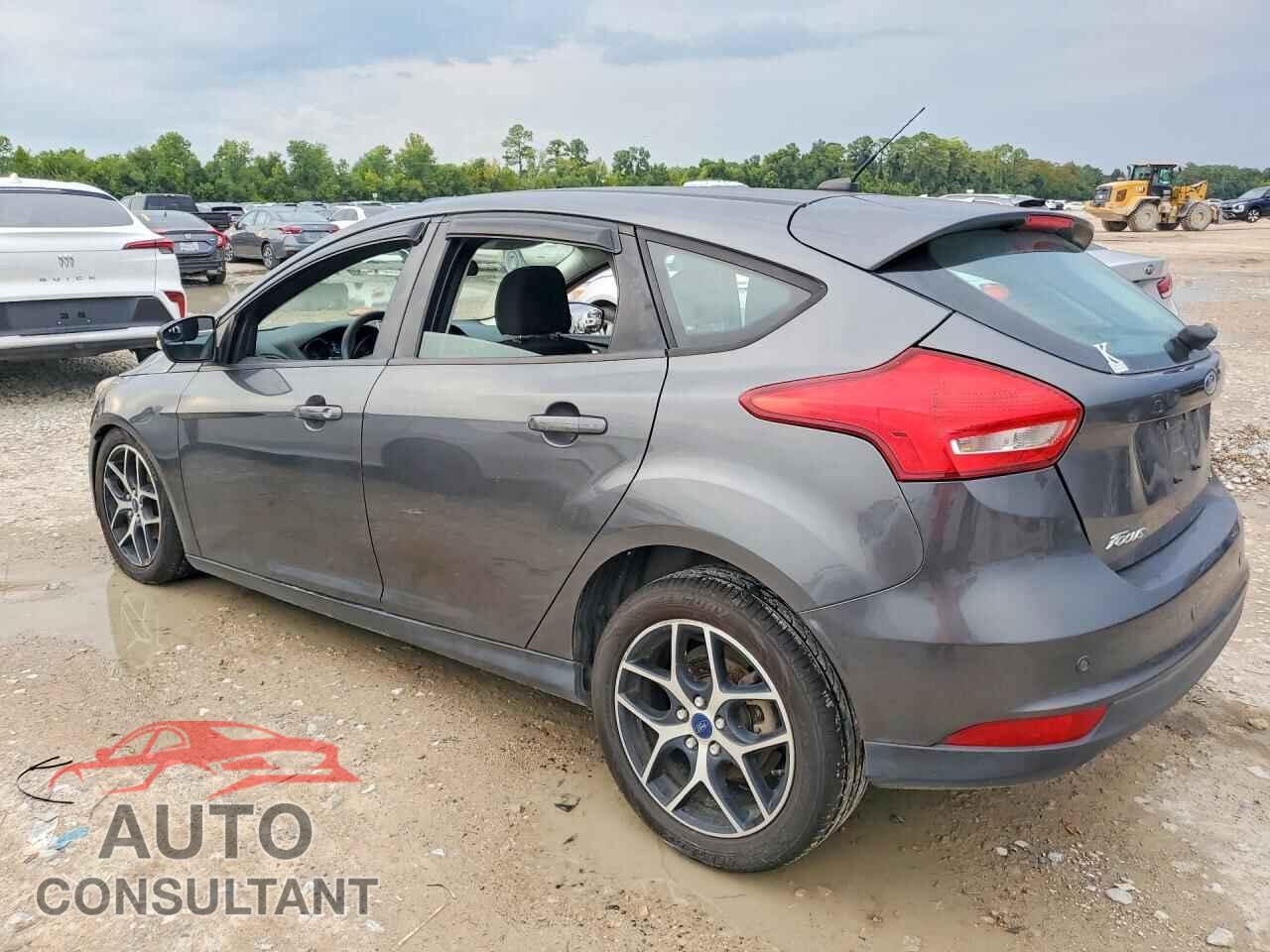 FORD FOCUS 2017 - 1FADP3M24HL289619