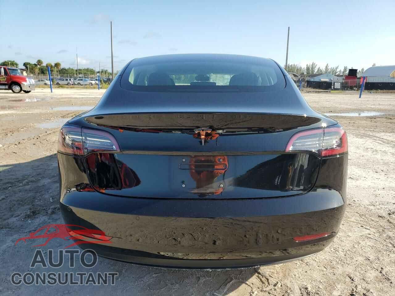 TESLA MODEL 3 2018 - 5YJ3E1EA9JF152349