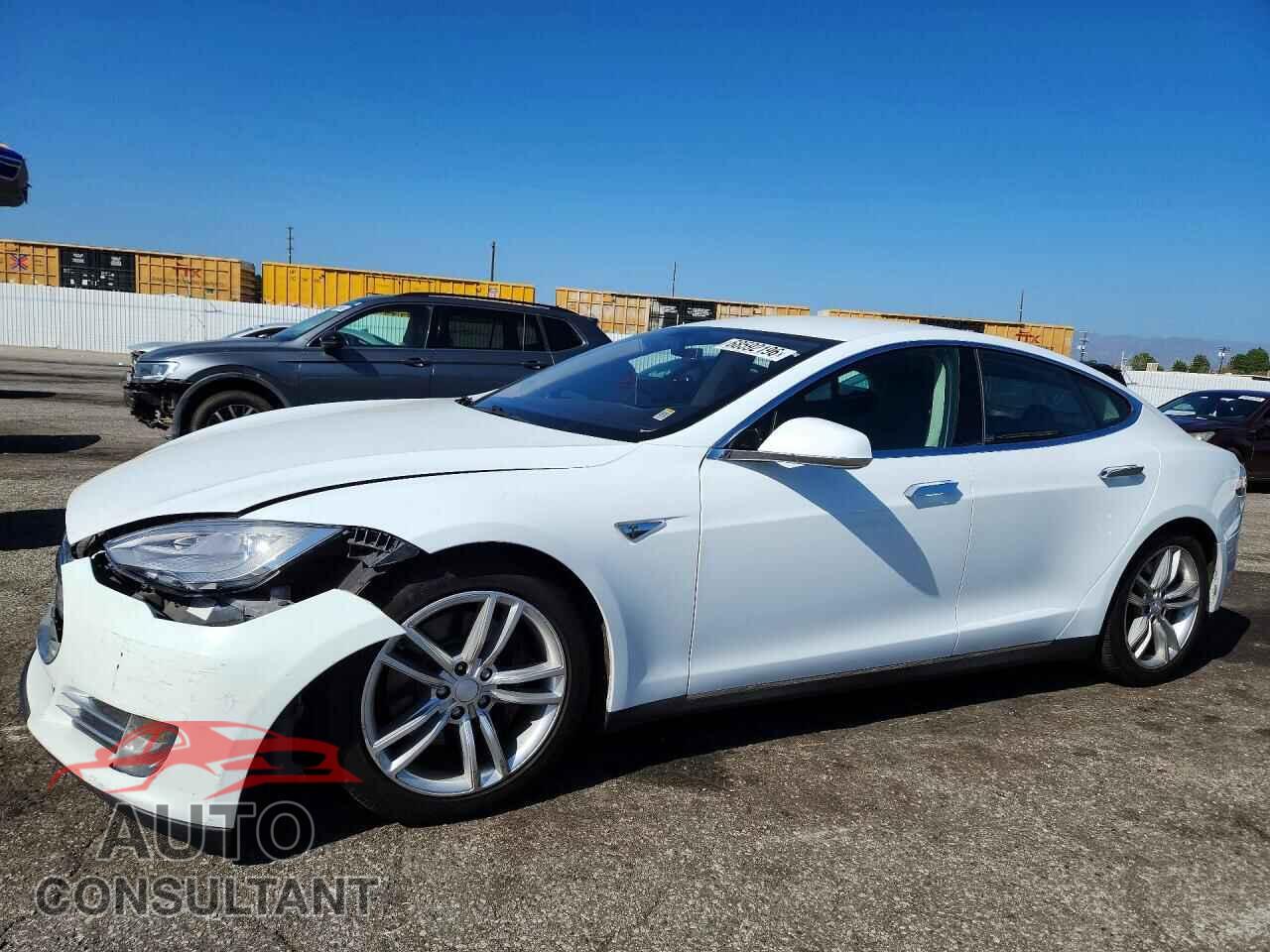 TESLA MODEL S 2013 - 5YJSA1DN7DFP15544