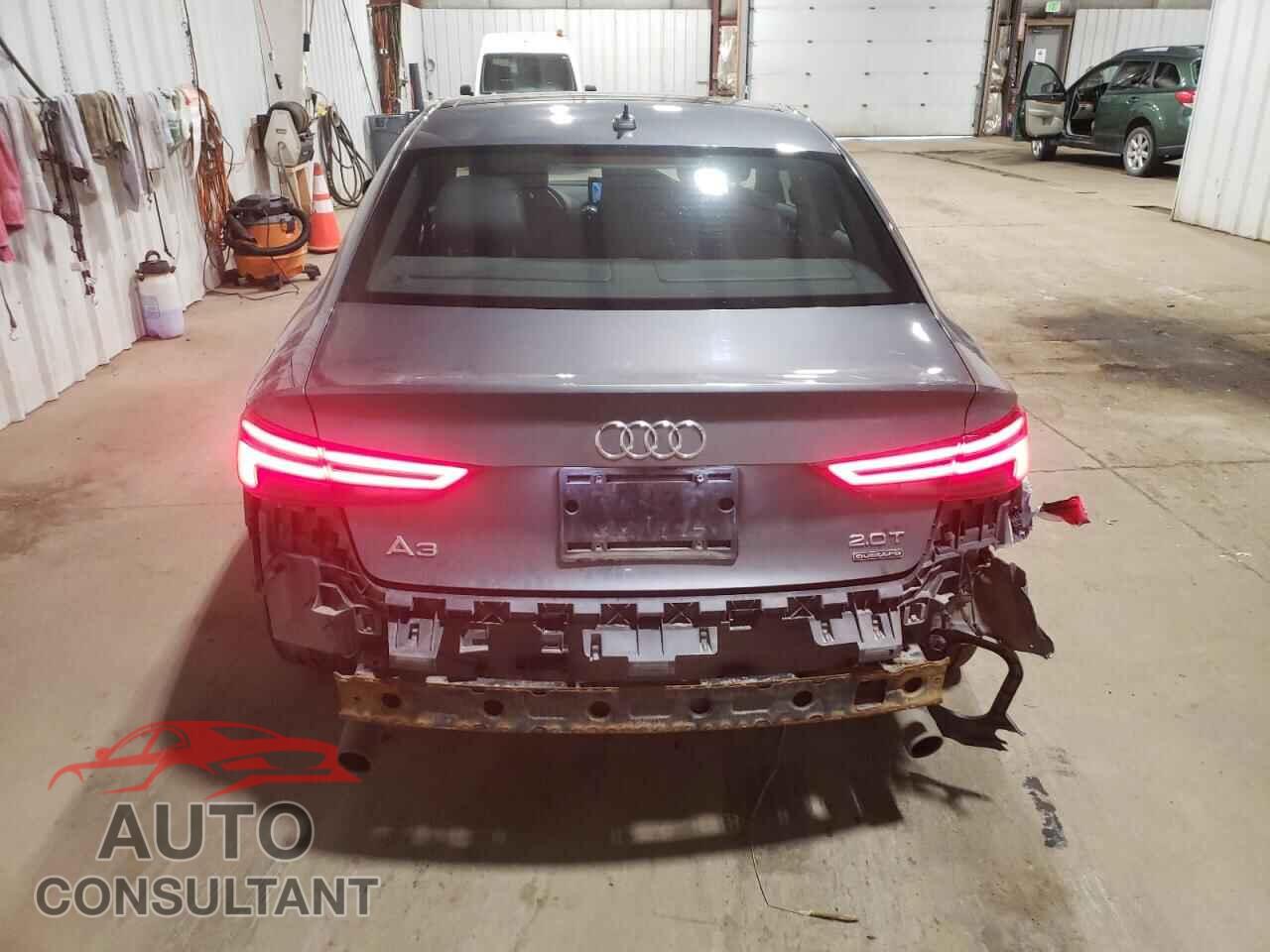 AUDI A3 2017 - WAUB8GFF7H1035305