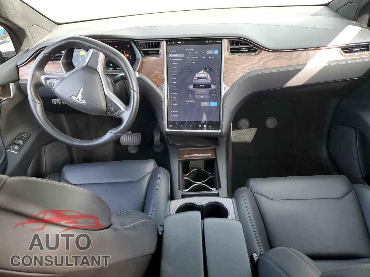 TESLA MODEL X 2018 - 5YJXCDE25JF110665