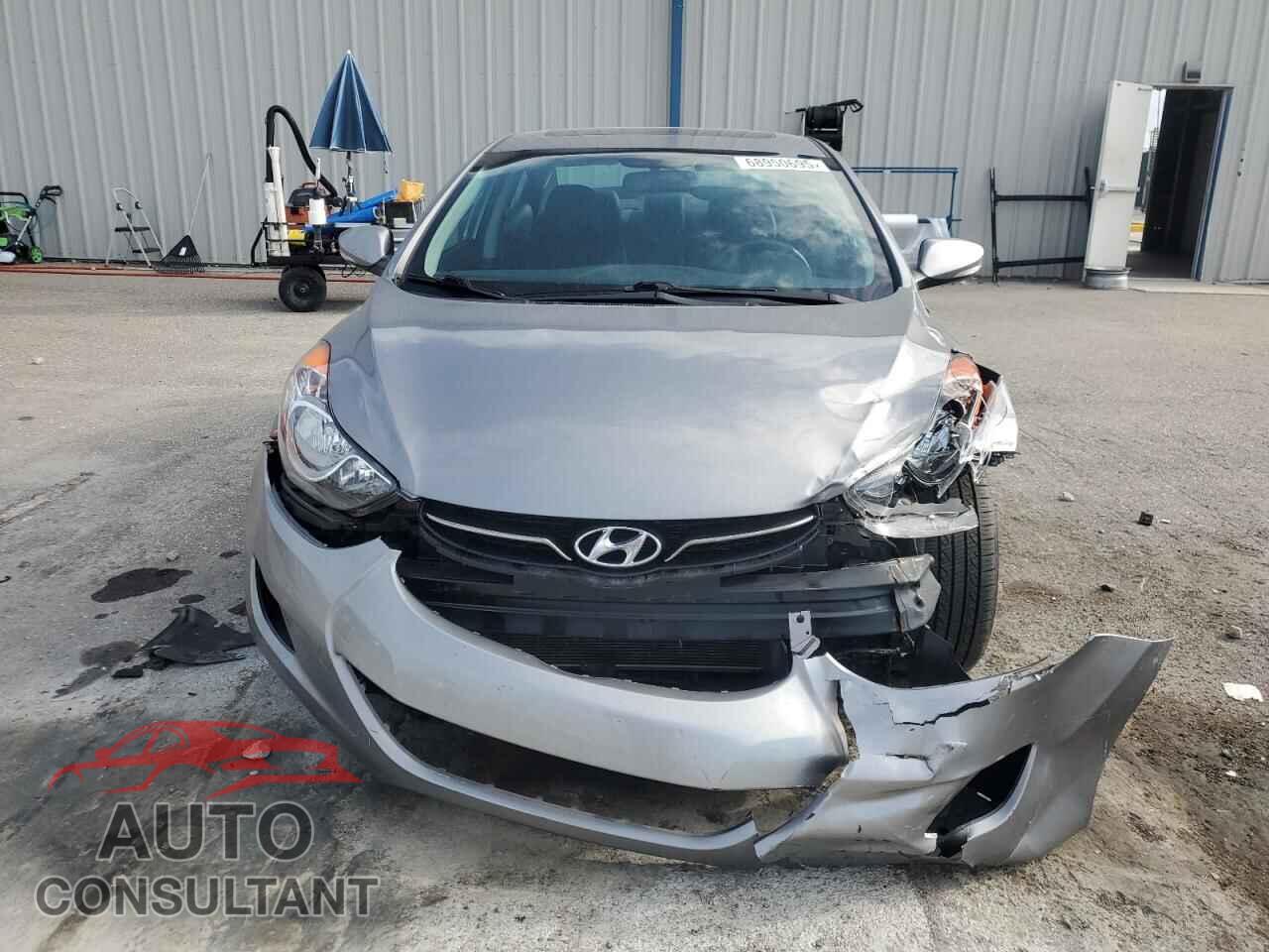 HYUNDAI ELANTRA 2013 - KMHDH4AE5DU640890