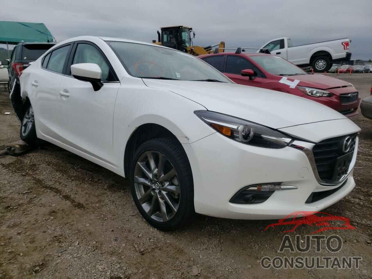 MAZDA 3 2018 - 3MZBN1W39JM219004