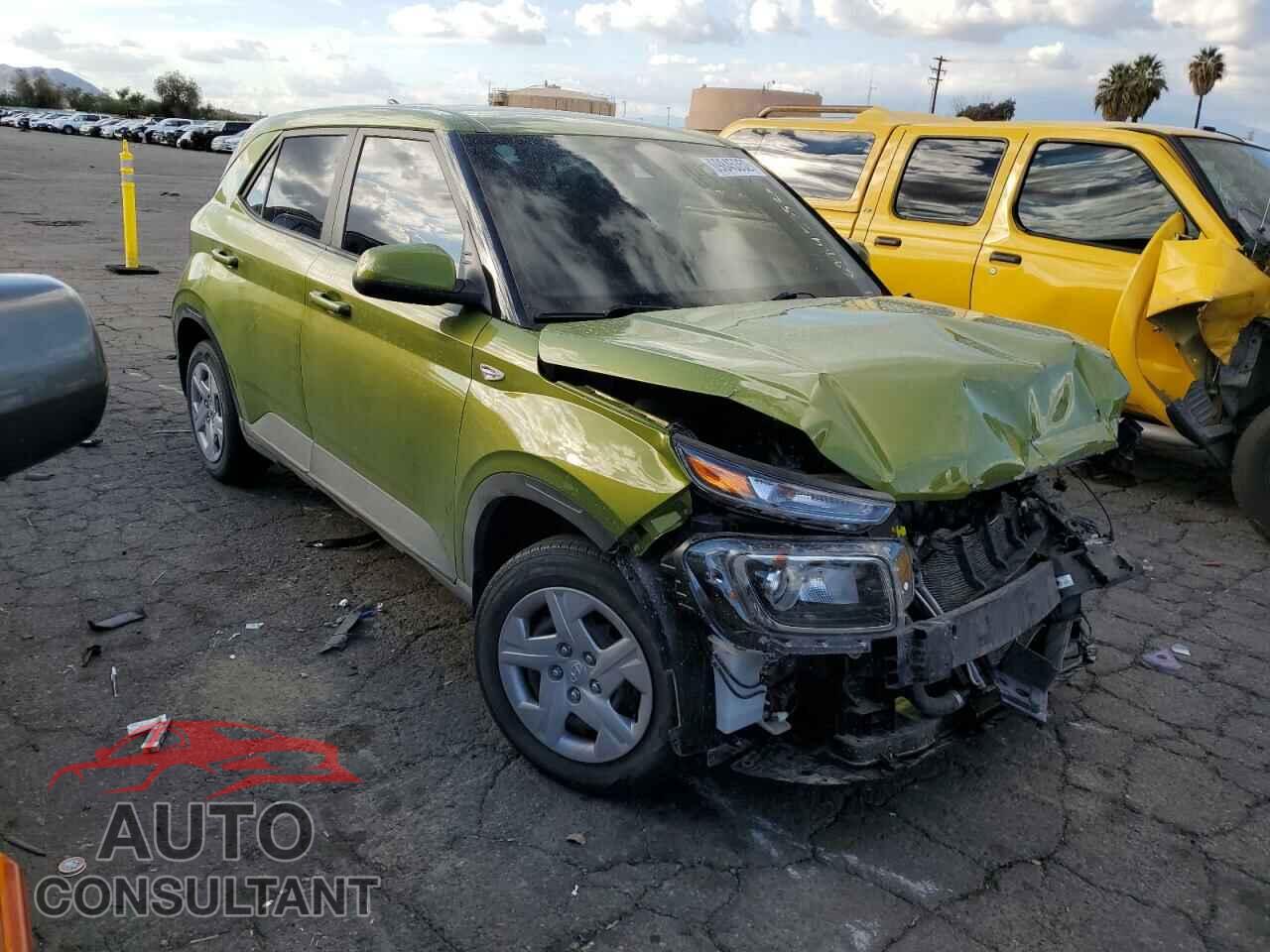 HYUNDAI VENUE 2020 - KMHRB8A31LU024650