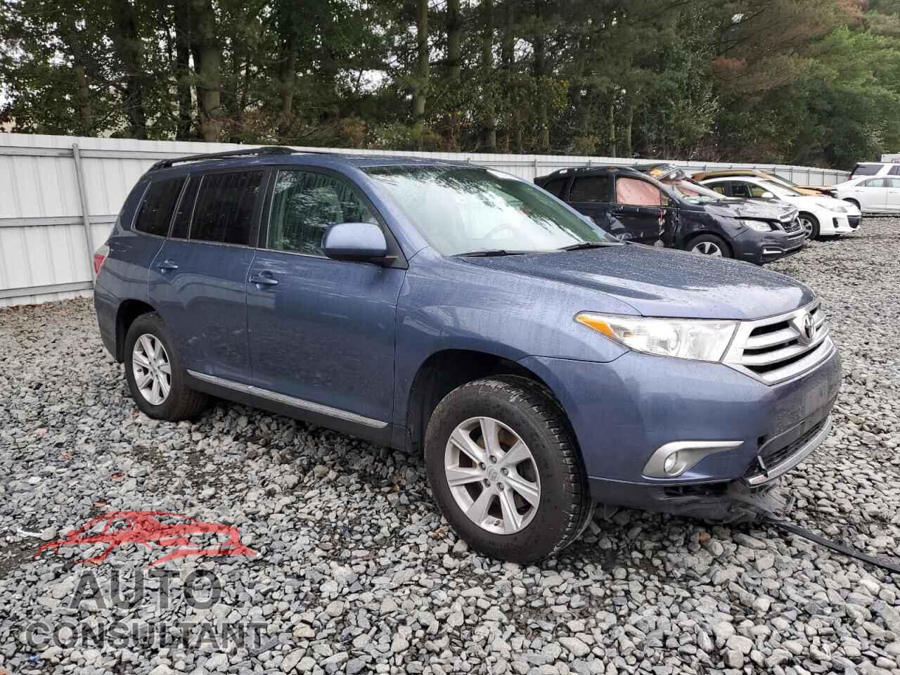 TOYOTA HIGHLANDER 2013 - 5TDBK3EH2DS196951