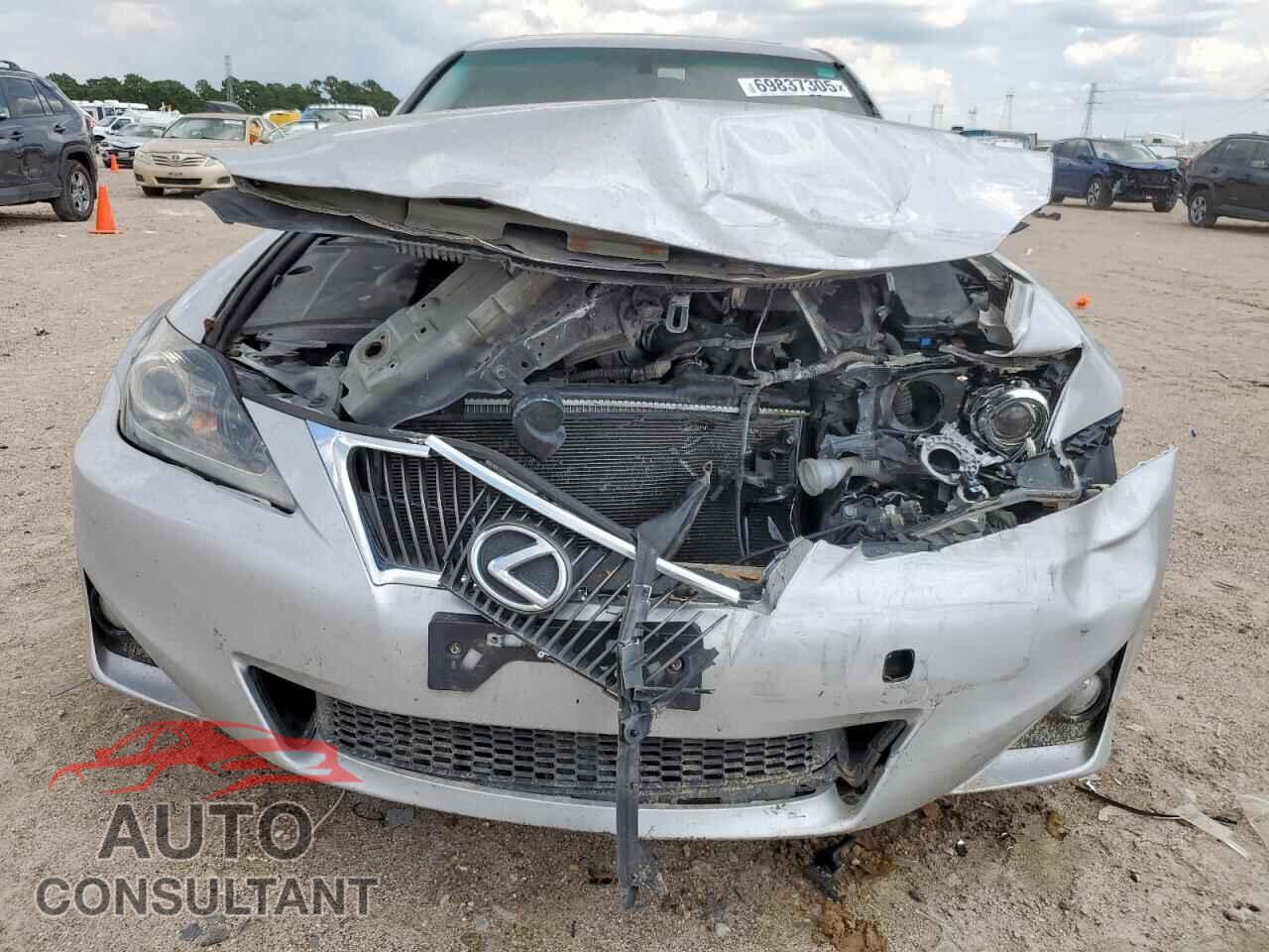 LEXUS IS 2012 - JTHBF5C26C2102802