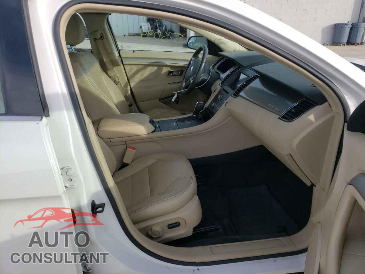 FORD TAURUS 2016 - 1FAHP2E8XGG143635