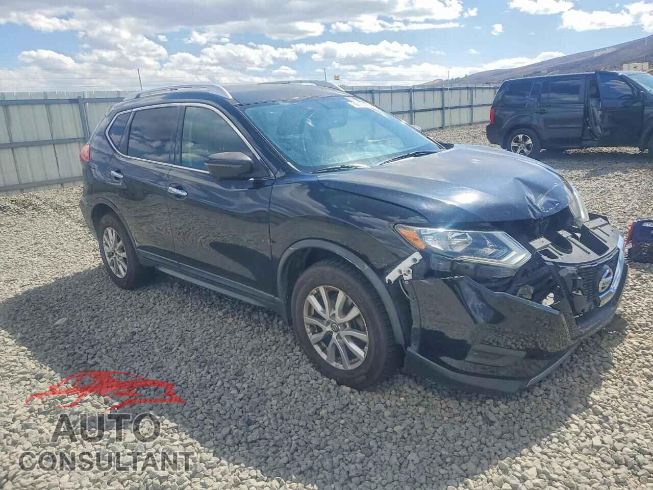 NISSAN ROGUE 2017 - KNMAT2MV3HP566475