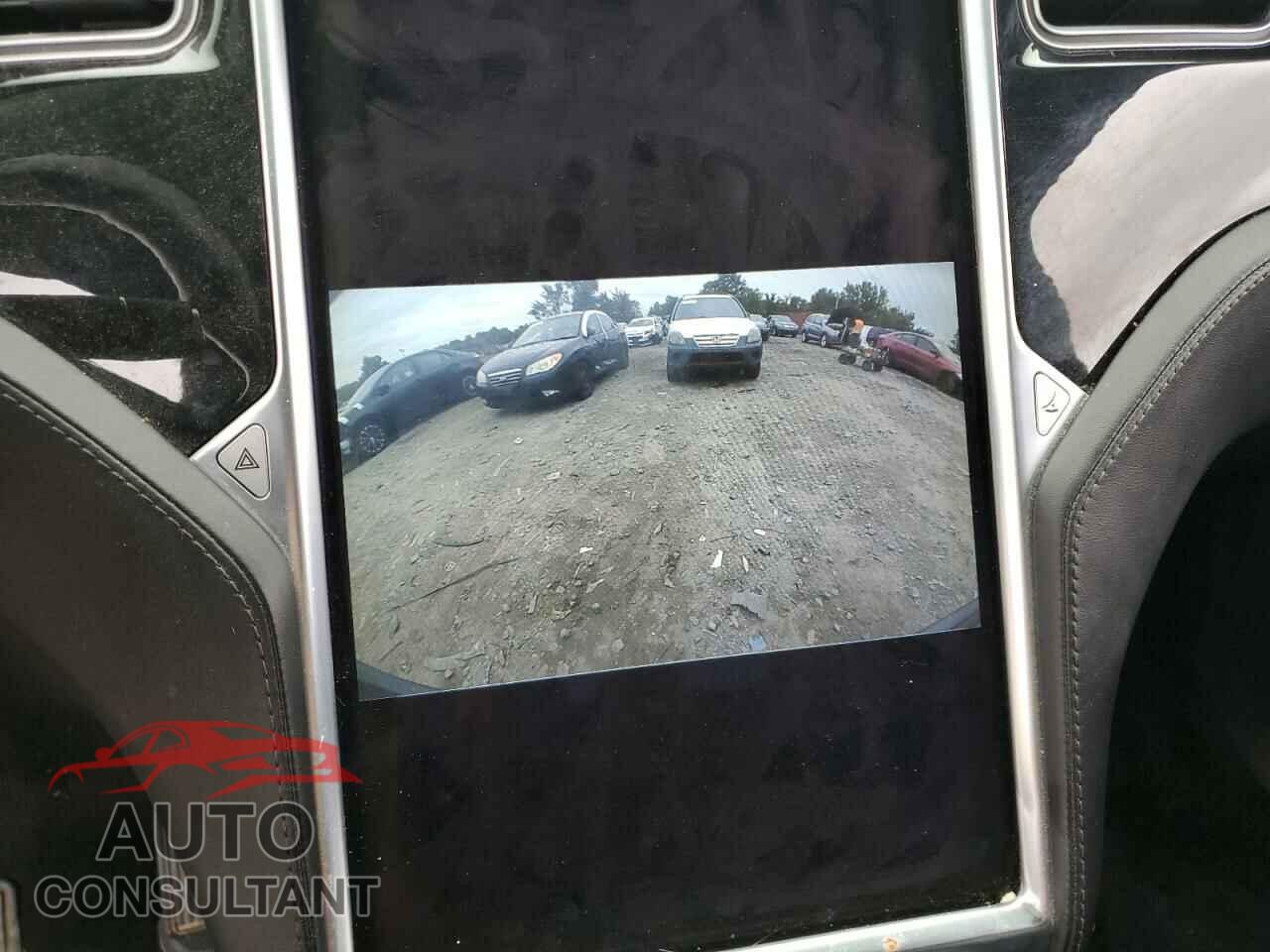 TESLA MODEL X 2016 - 5YJXCDE20GF026164