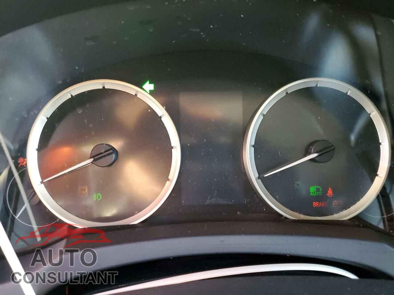 LEXUS IS 2016 - JTHBA1D24G5011165