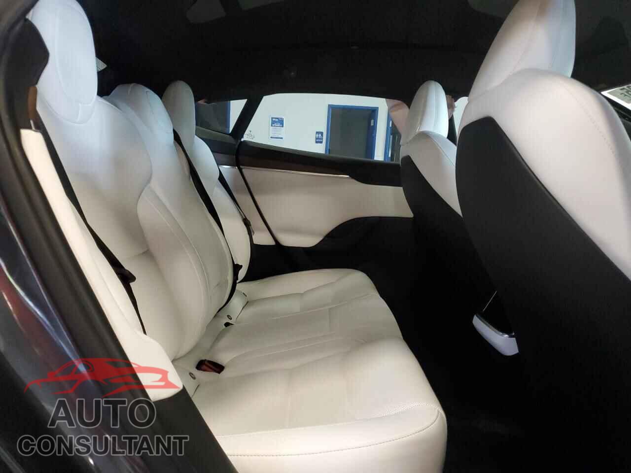 TESLA MODEL S 2022 - 5YJSA1E50NF459392