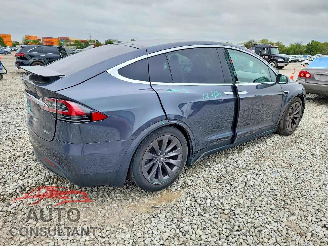 TESLA MODEL X 2018 - 5YJXCDE21JF110565