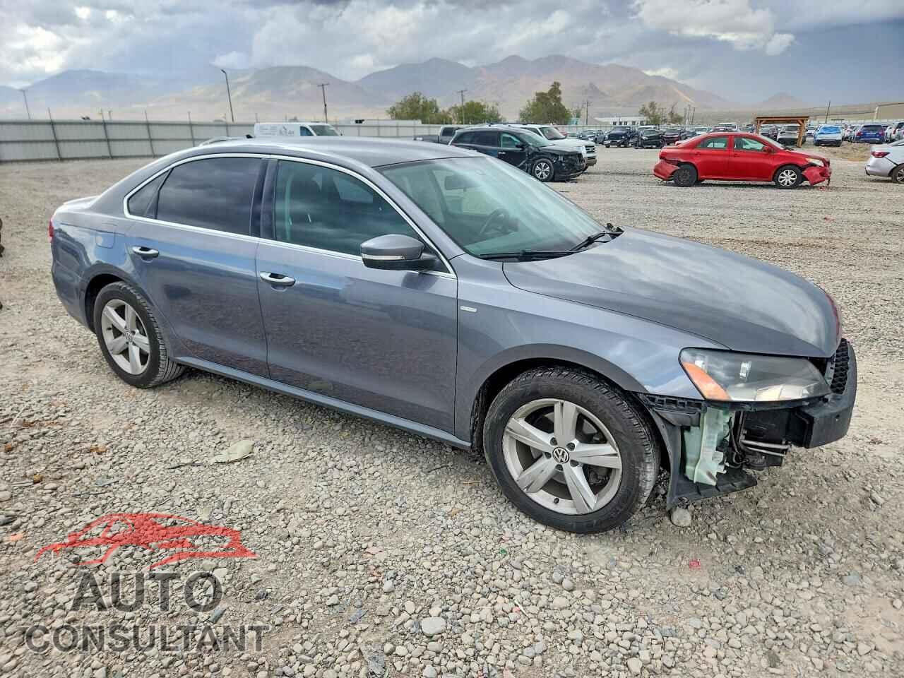 VOLKSWAGEN PASSAT 2014 - 1VWAT7A35EC021460