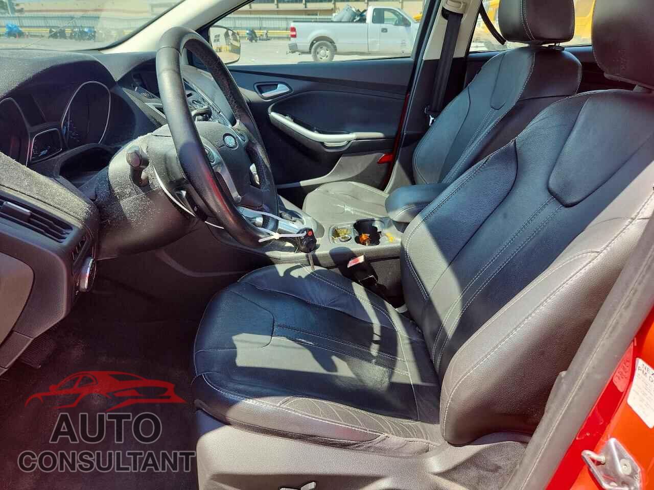 FORD FOCUS 2013 - 1FADP3F2XDL205214
