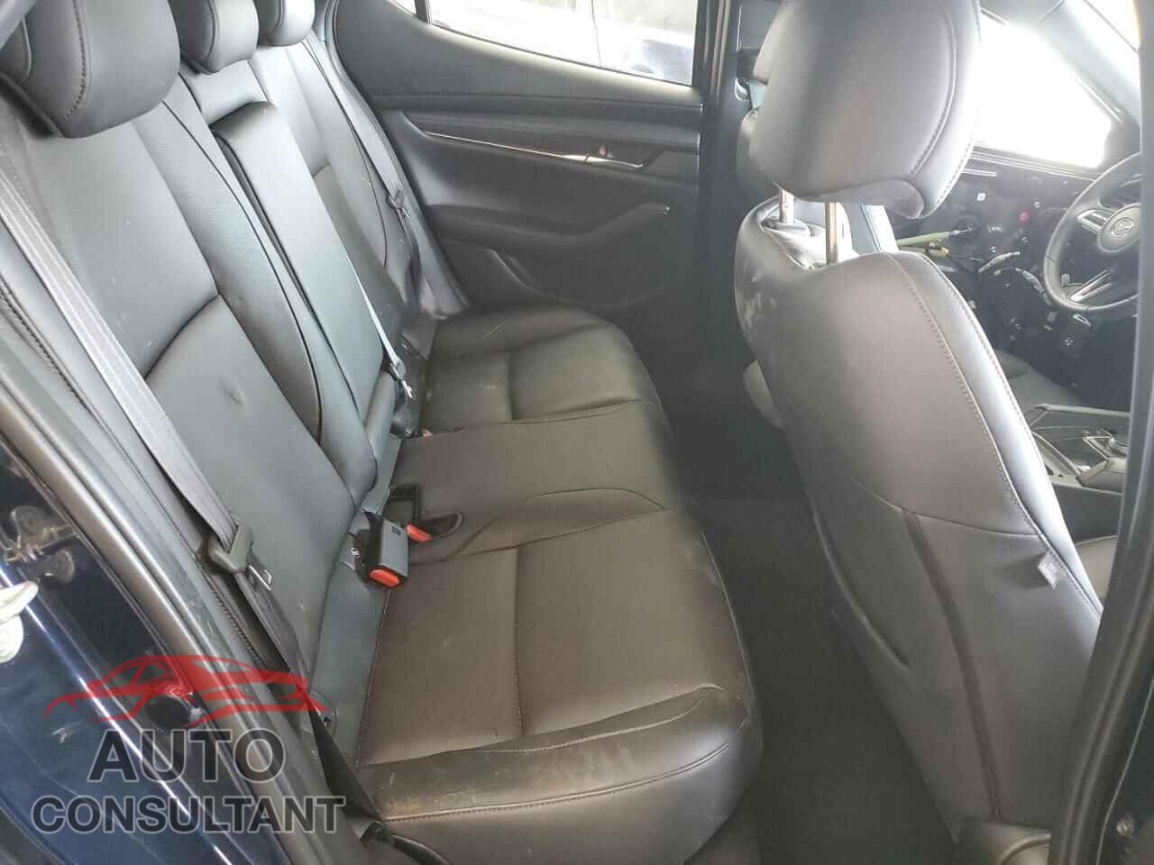 MAZDA 3 2019 - JM1BPBNMXK1144308