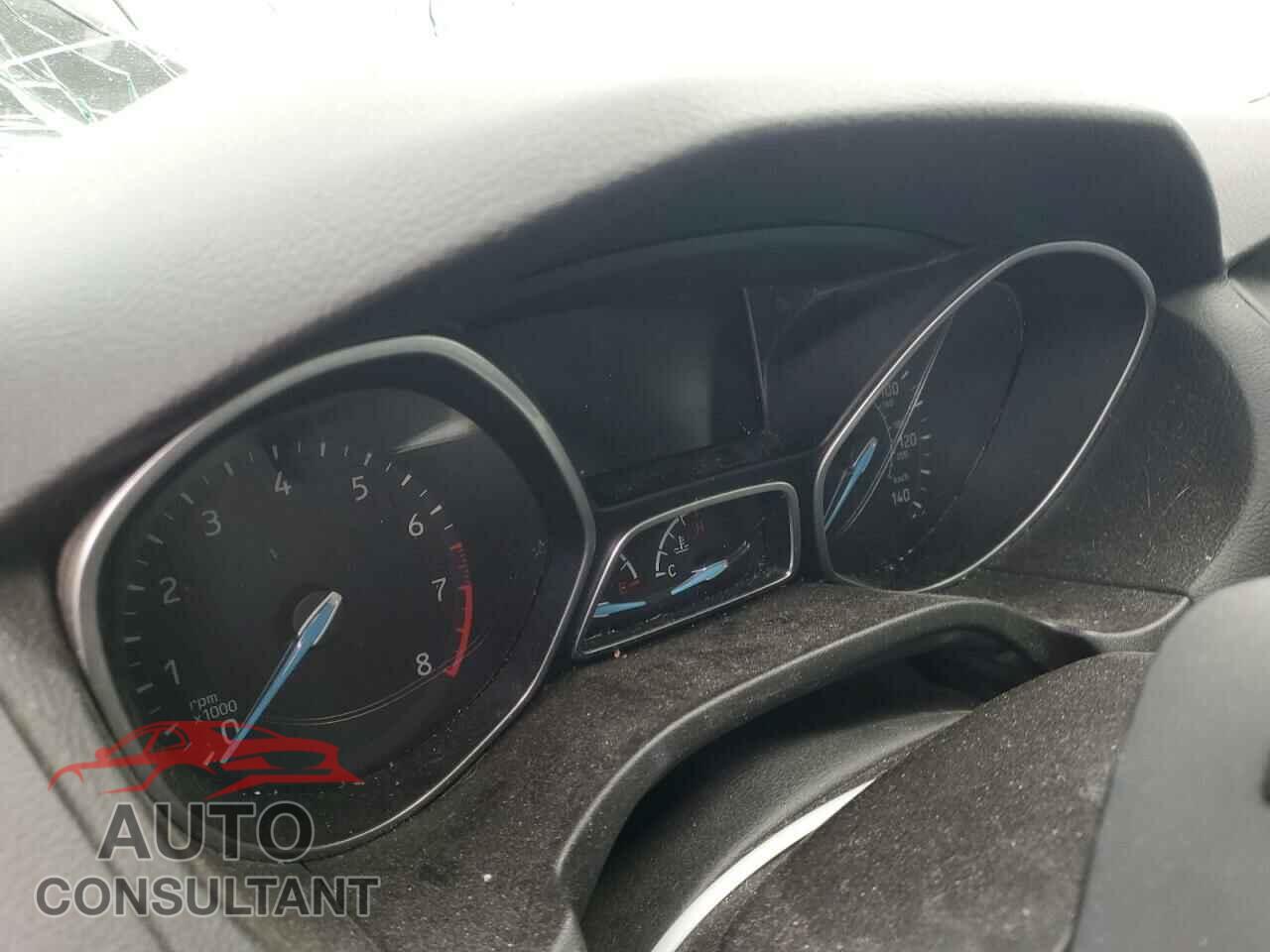 FORD FOCUS 2015 - 1FADP3K2XFL270427