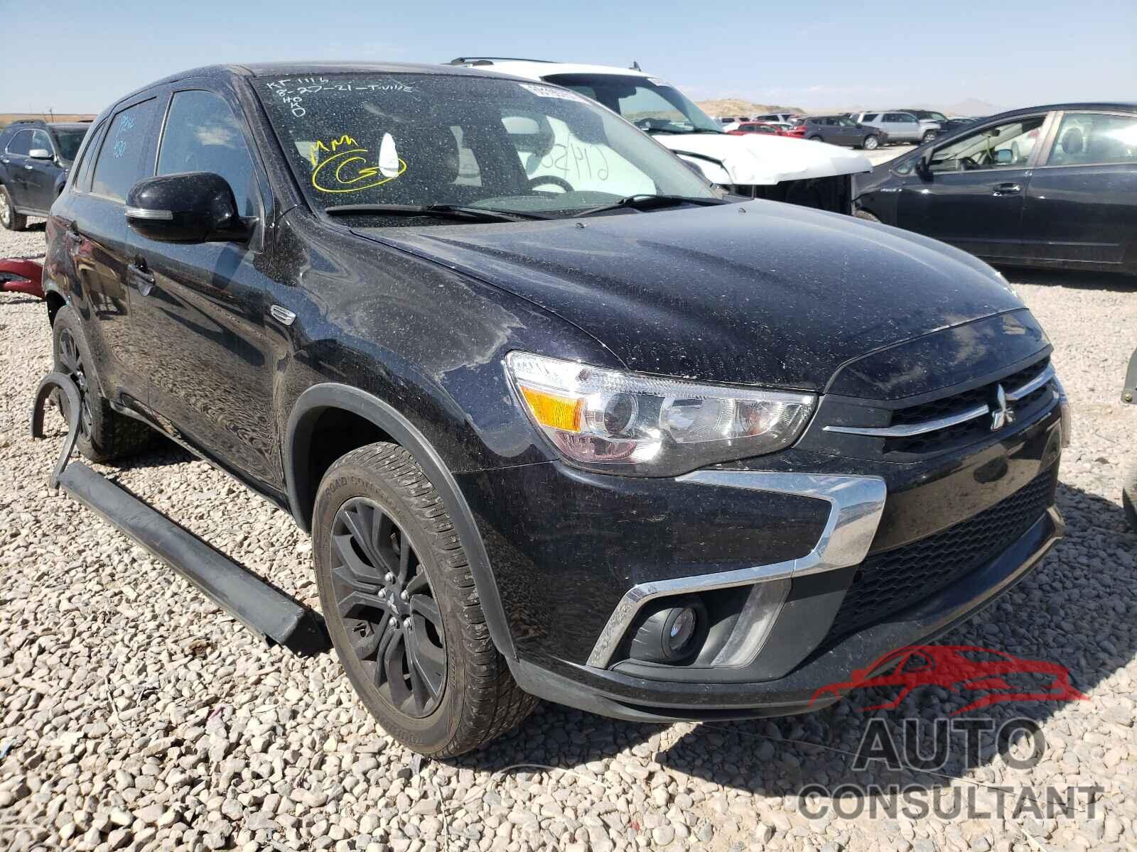 MITSUBISHI OUTLANDER 2018 - JA4AR3AU0JZ024027
