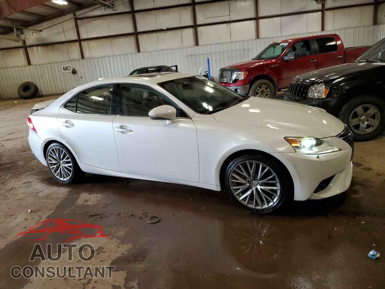 LEXUS IS 2014 - JTHCF1D21E5005990