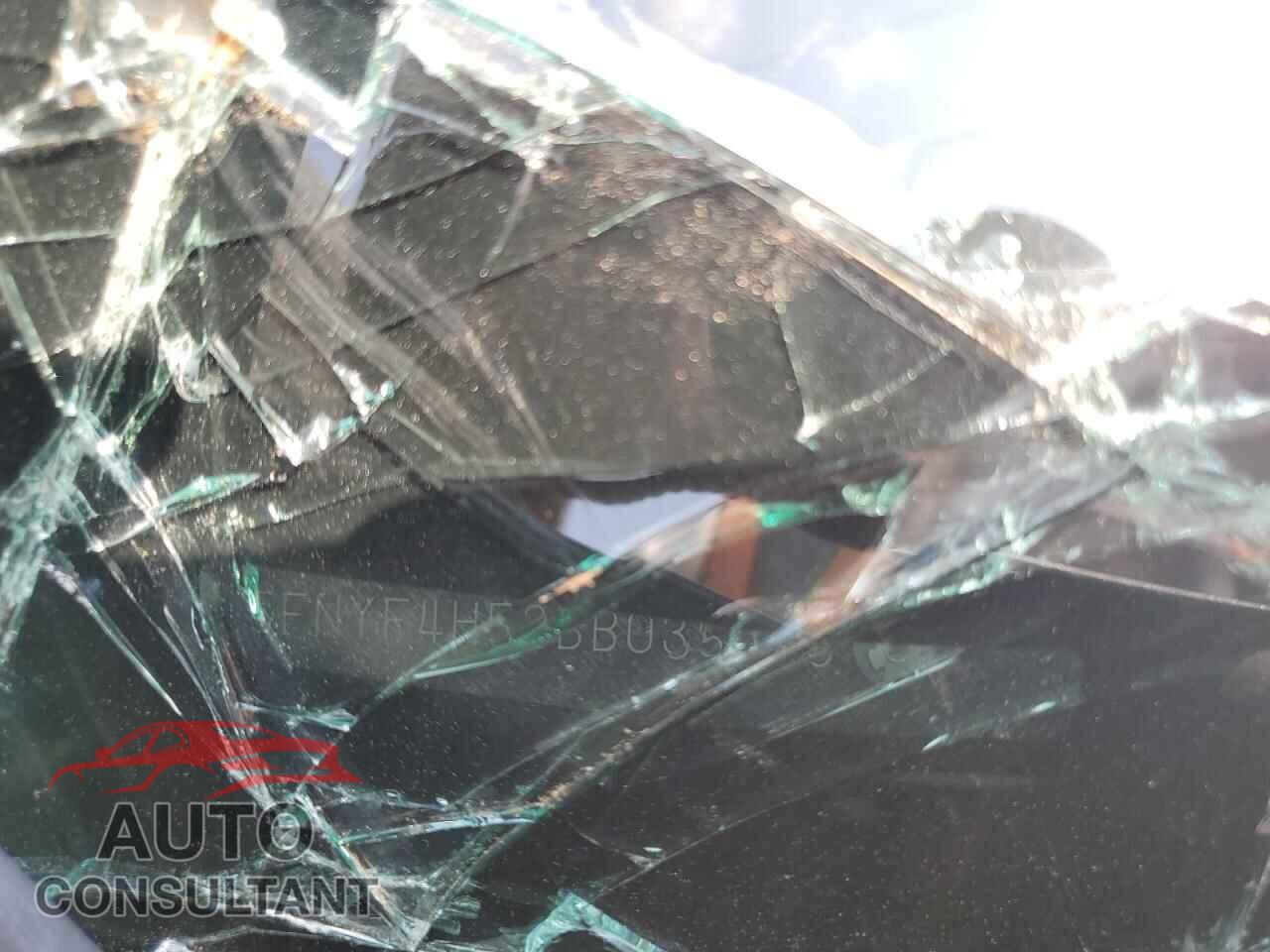 HONDA PILOT 2011 - 5FNYF4H52BB035796