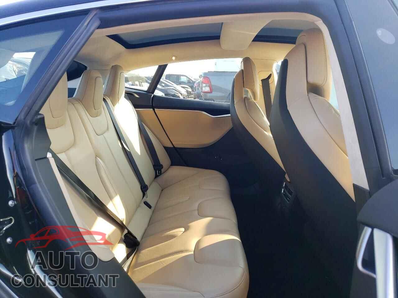 TESLA MODEL S 2017 - 5YJSA1E24HF190498