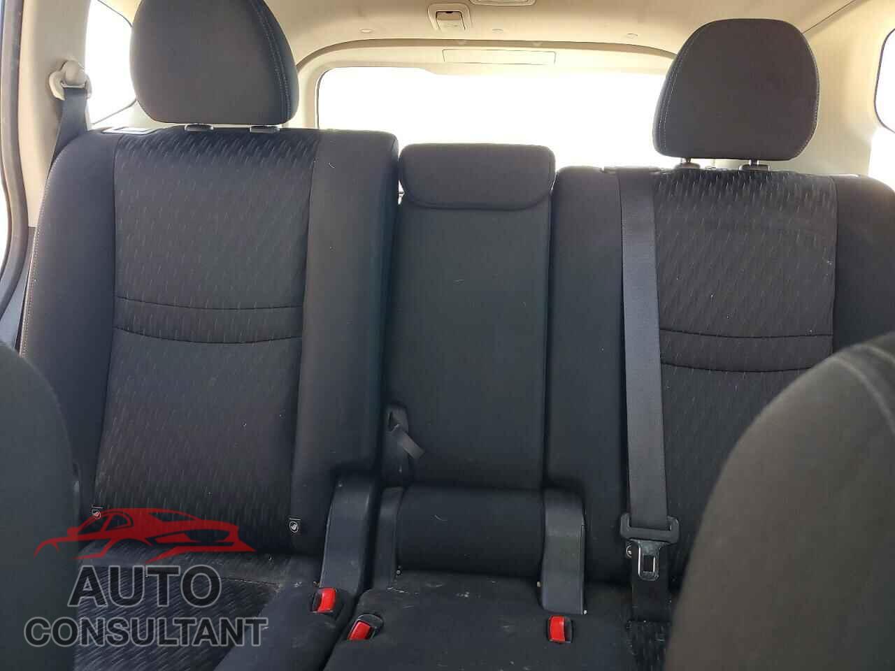 NISSAN ROGUE 2018 - KNMAT2MVXJP554328