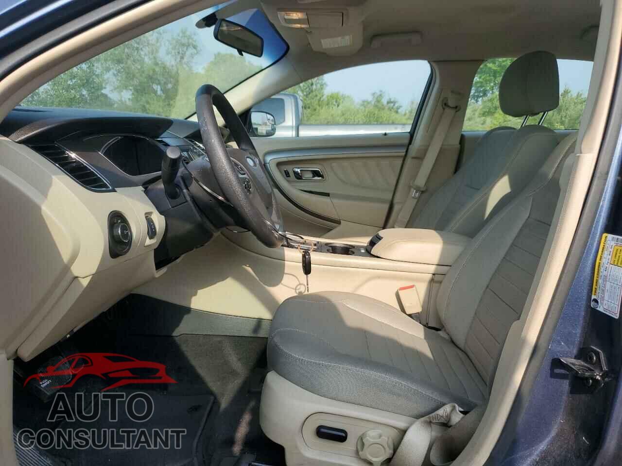 FORD TAURUS 2018 - 1FAHP2D80JG100947