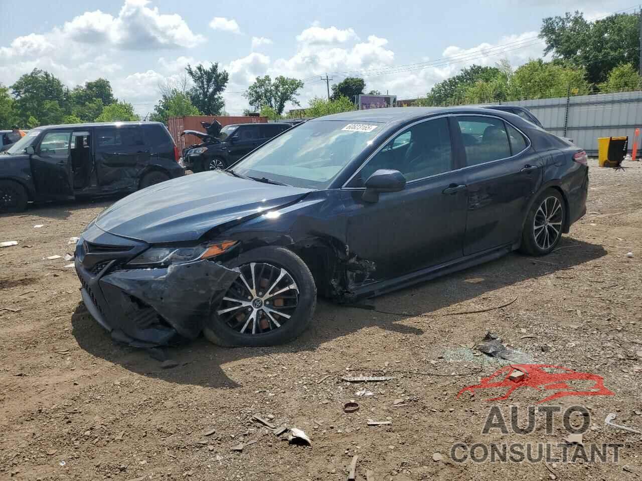 TOYOTA CAMRY 2018 - 4T1B11HK4JU602584