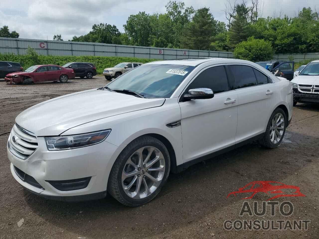 FORD TAURUS 2018 - 1FAHP2F85JG115540