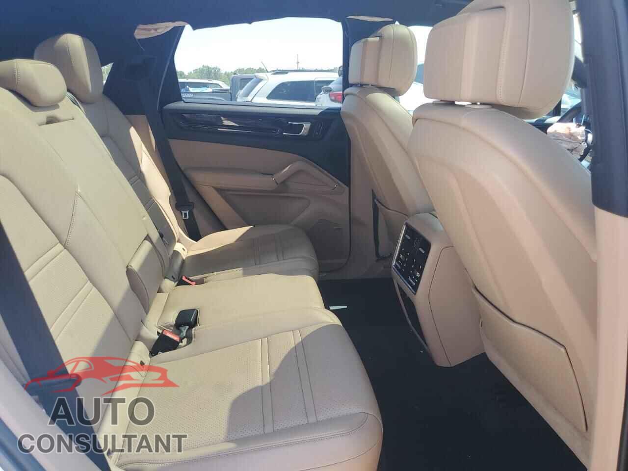 PORSCHE CAYENNE 2019 - WP1AA2AY6KDA11662