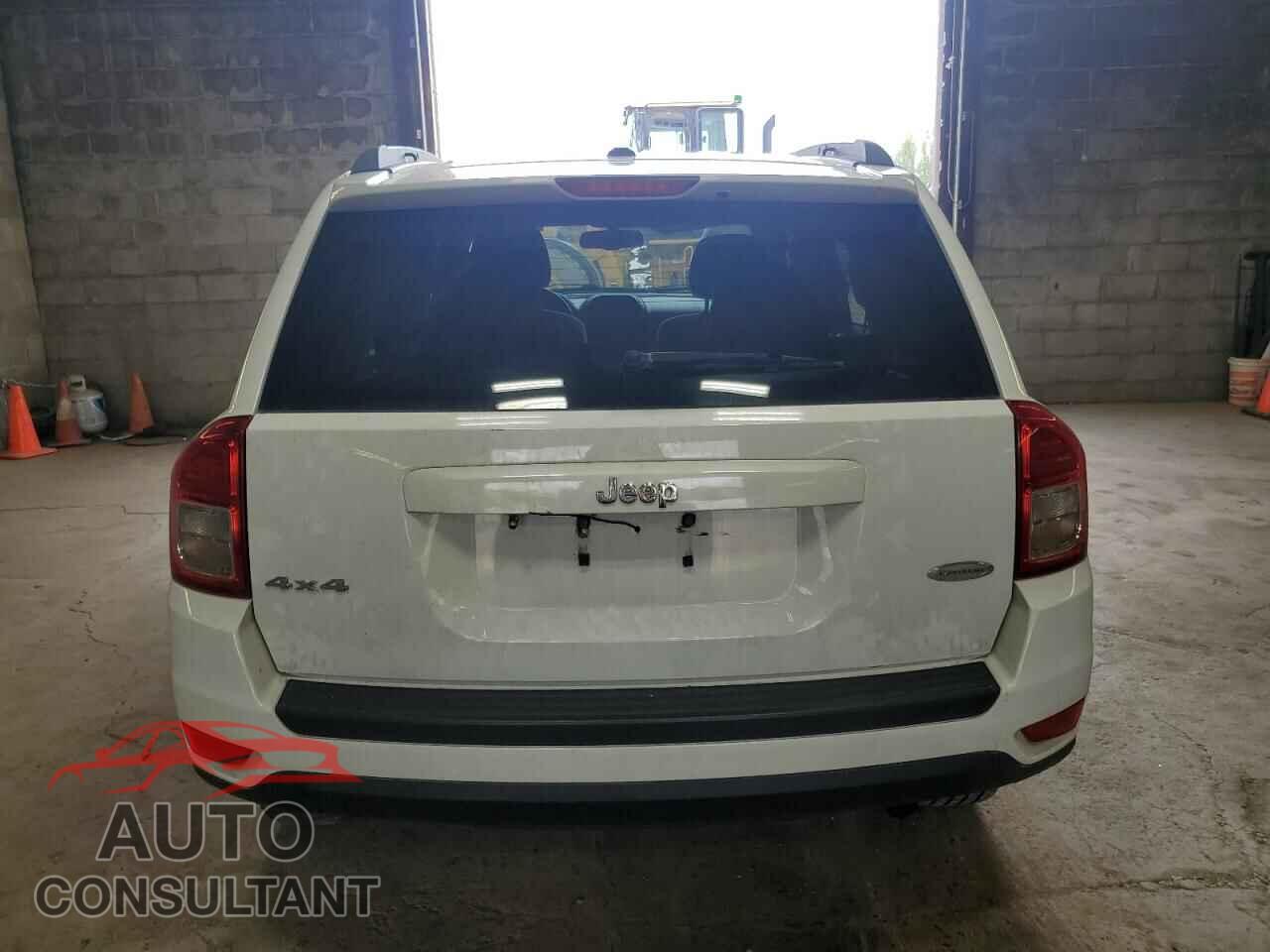 JEEP COMPASS 2011 - 1J4NF1FB3BD282529