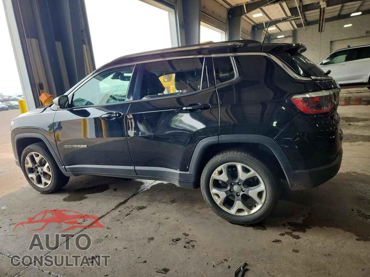 JEEP COMPASS 2018 - 3C4NJDCB9JT332577