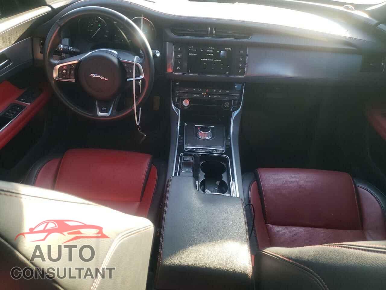 JAGUAR XF 2016 - SAJBL4BV2GCY06044