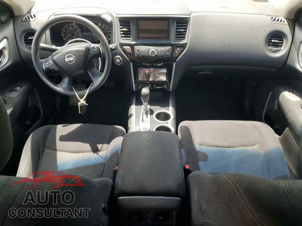 NISSAN PATHFINDER 2016 - 5N1AR2MM0GC620449