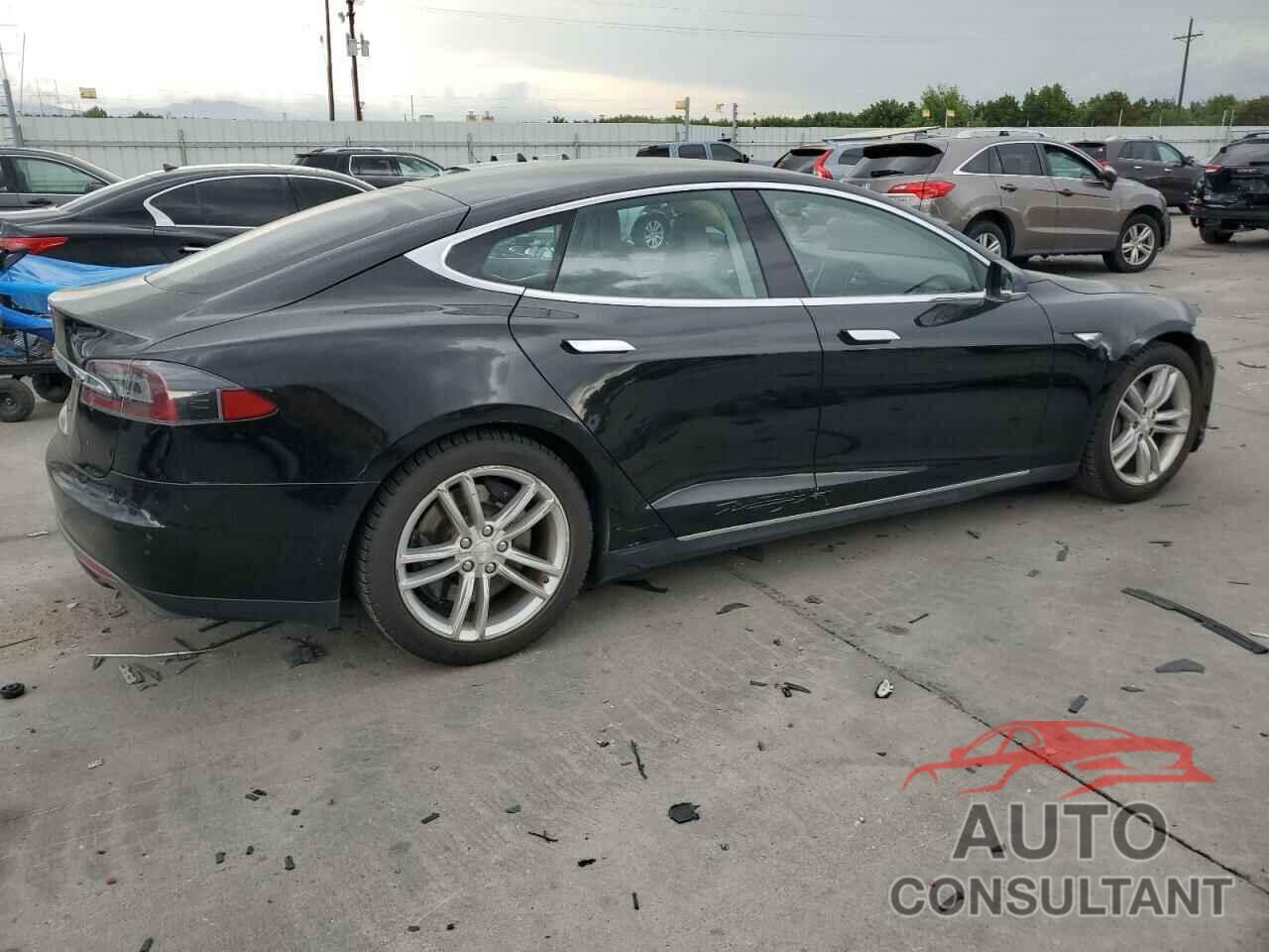 TESLA MODEL S 2013 - 5YJSA1CG4DFP04956