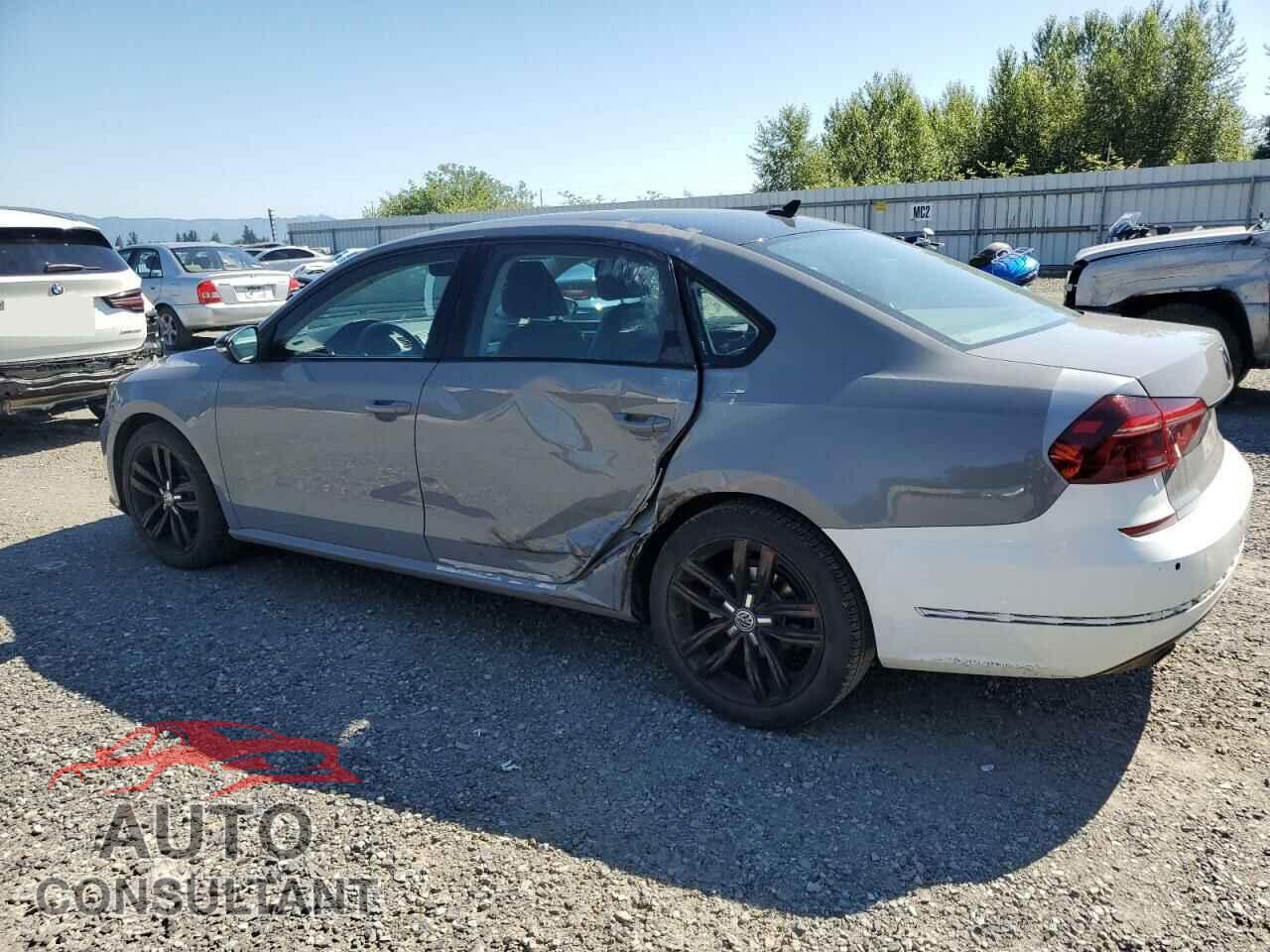 VOLKSWAGEN PASSAT 2017 - 1VWGT7A34HC010013