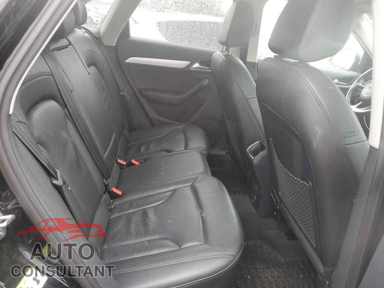 AUDI Q3 2017 - WA1BCCFS3HR017256