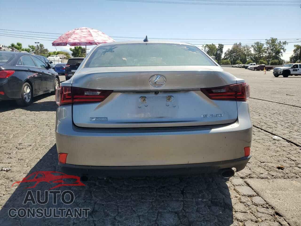 LEXUS IS 2015 - JTHBF1D2XF5058801