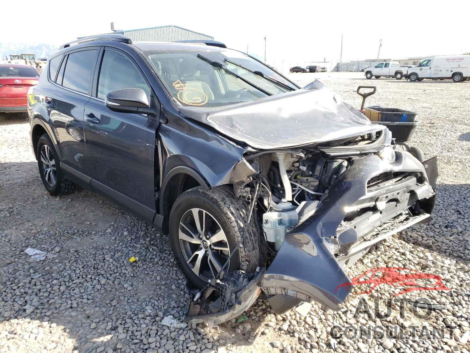 TOYOTA RAV4 2017 - JTMRFREV0HJ159024