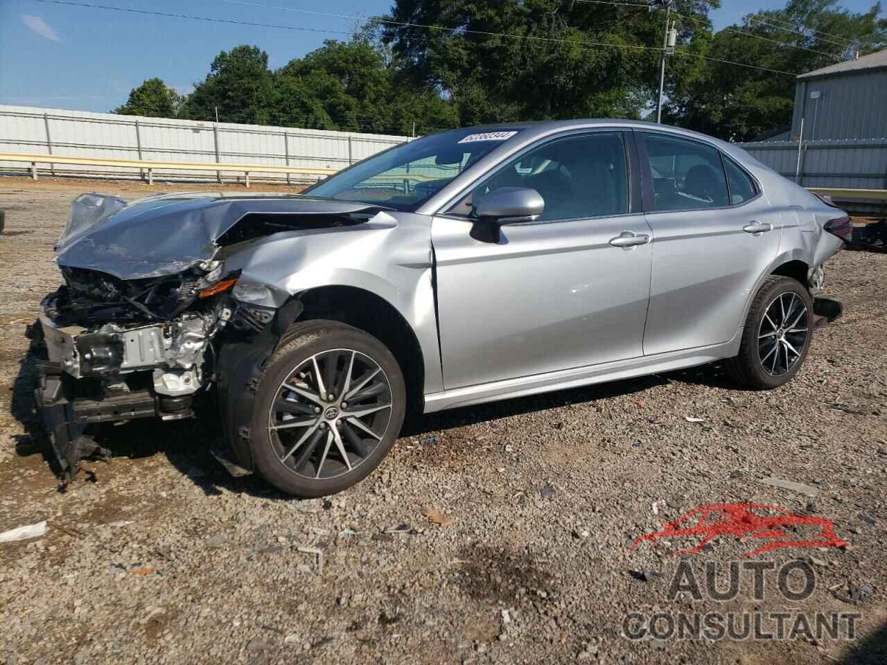 TOYOTA CAMRY 2022 - 4T1G11BK0NU067838