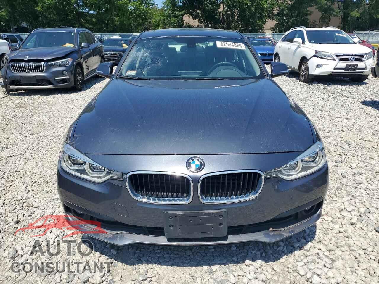BMW 3 SERIES 2018 - WBA8E5G55JNU47105