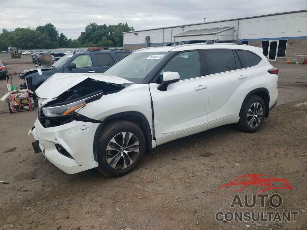 TOYOTA HIGHLANDER 2022 - 5TDGZRBH0NS589020
