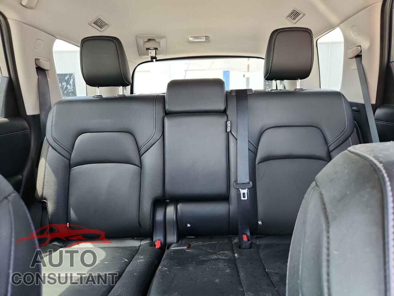 NISSAN PATHFINDER 2023 - 5N1DR3CC5PC206613