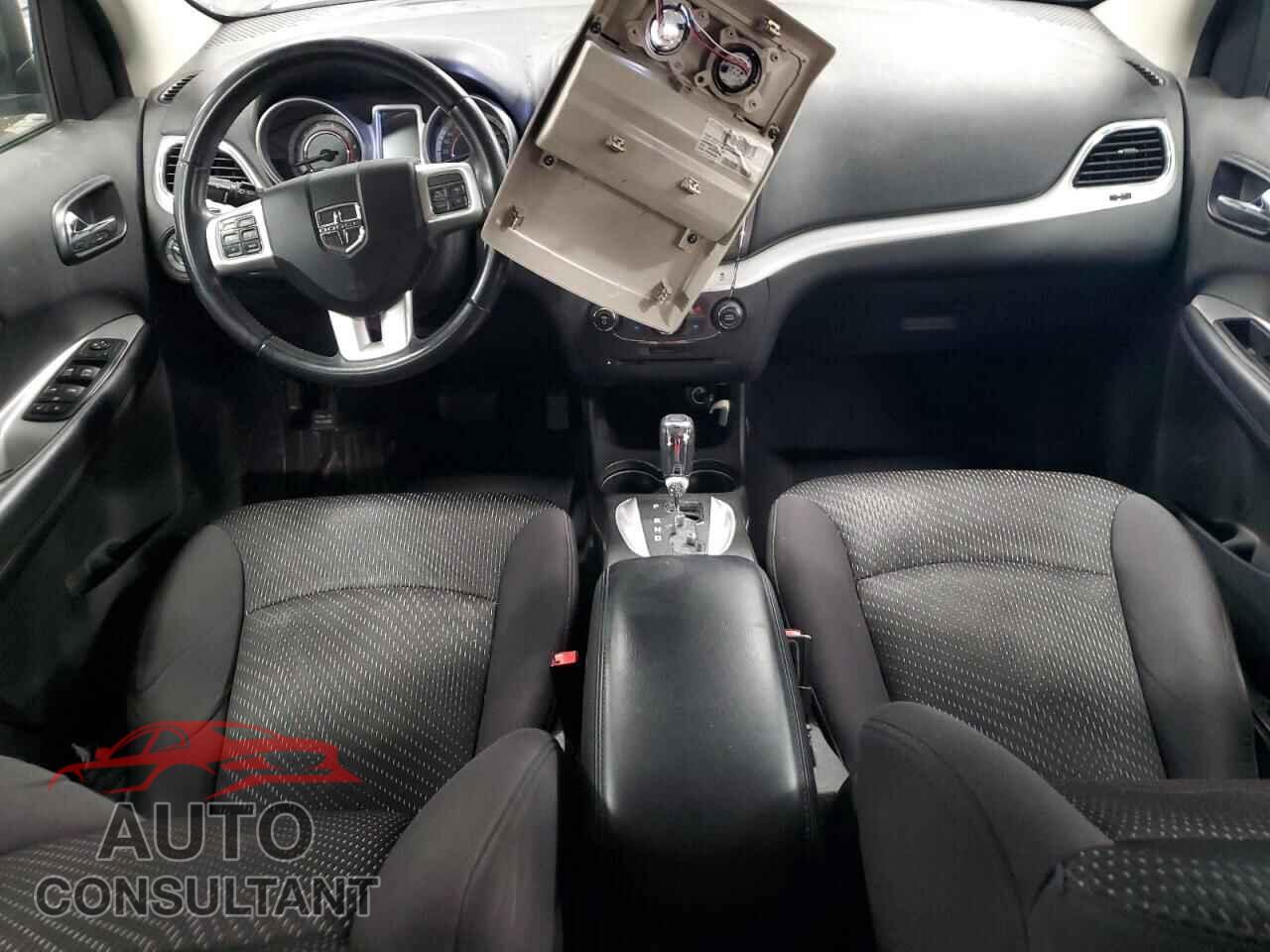 DODGE JOURNEY 2012 - 3C4PDCCG1CT300179