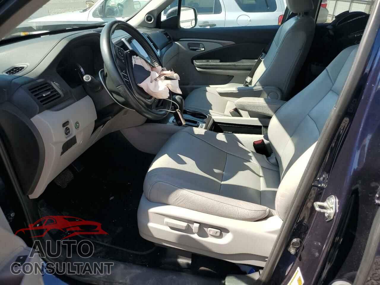 HONDA PILOT 2017 - 5FNYF6H7XHB012000