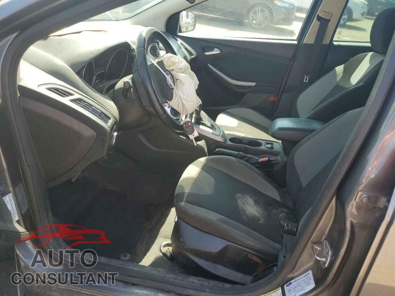 FORD FOCUS 2012 - 1FAHP3F28CL400549