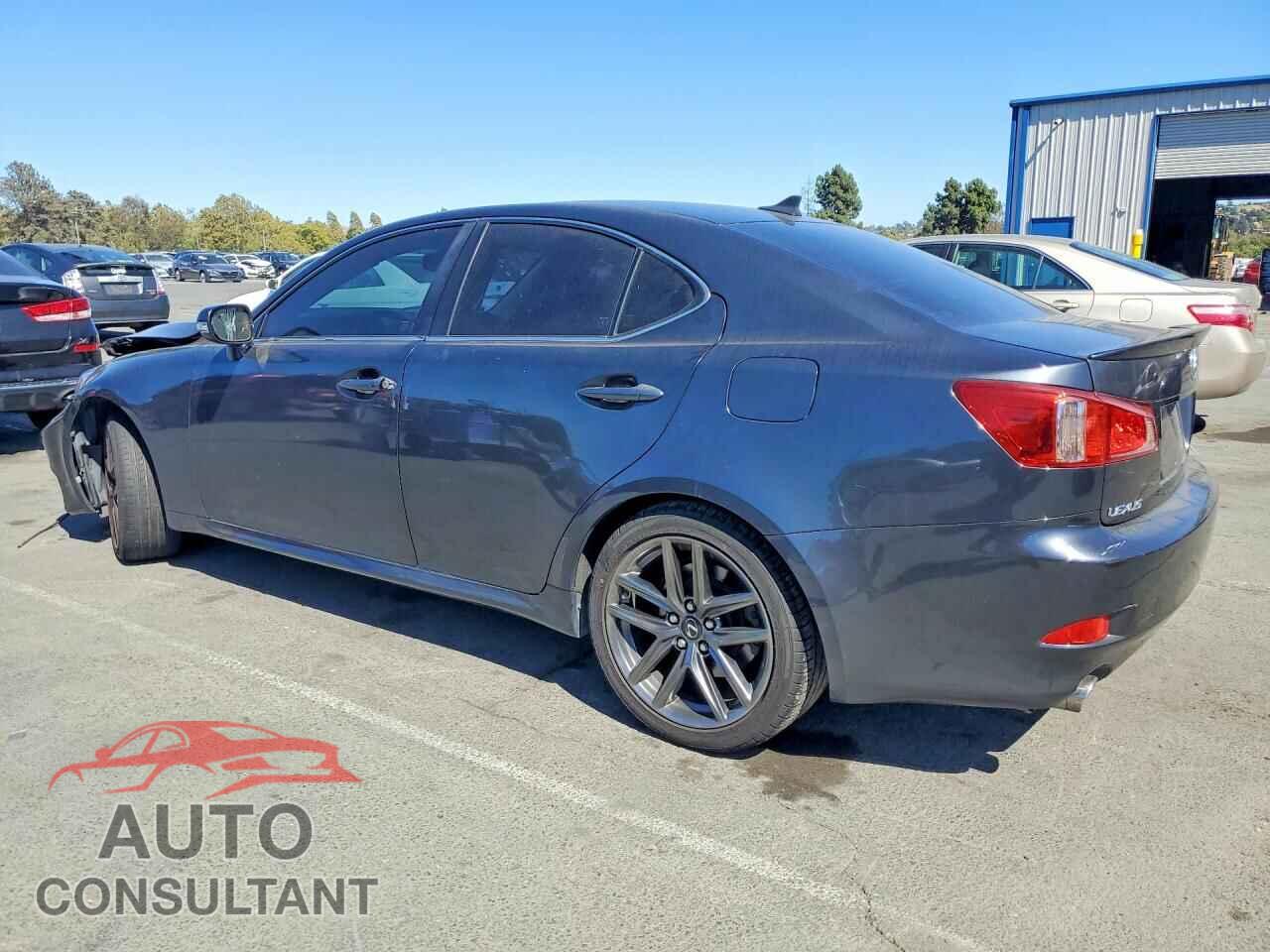LEXUS IS 2011 - JTHBE5C24B5027470
