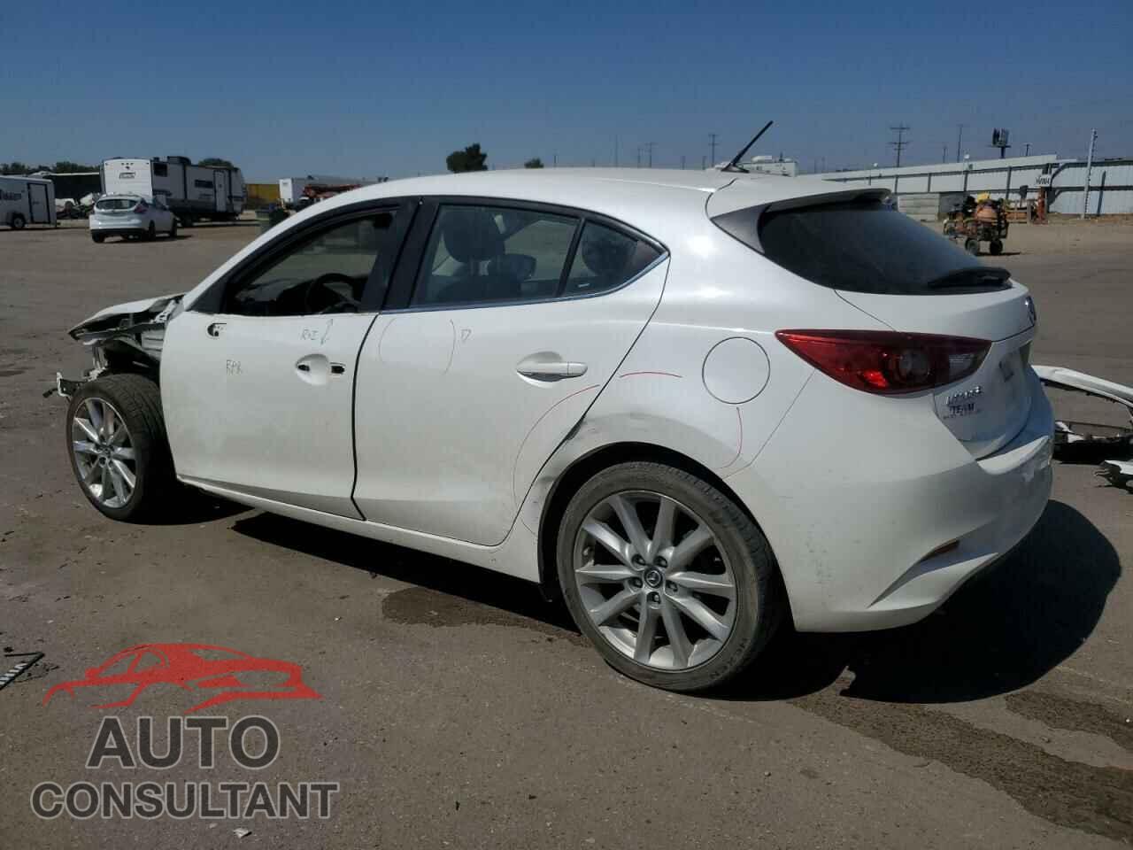 MAZDA 3 2017 - JM1BN1L72H1102107