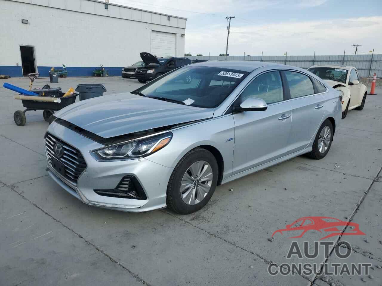 HYUNDAI SONATA 2019 - KMHE24L30KA088196