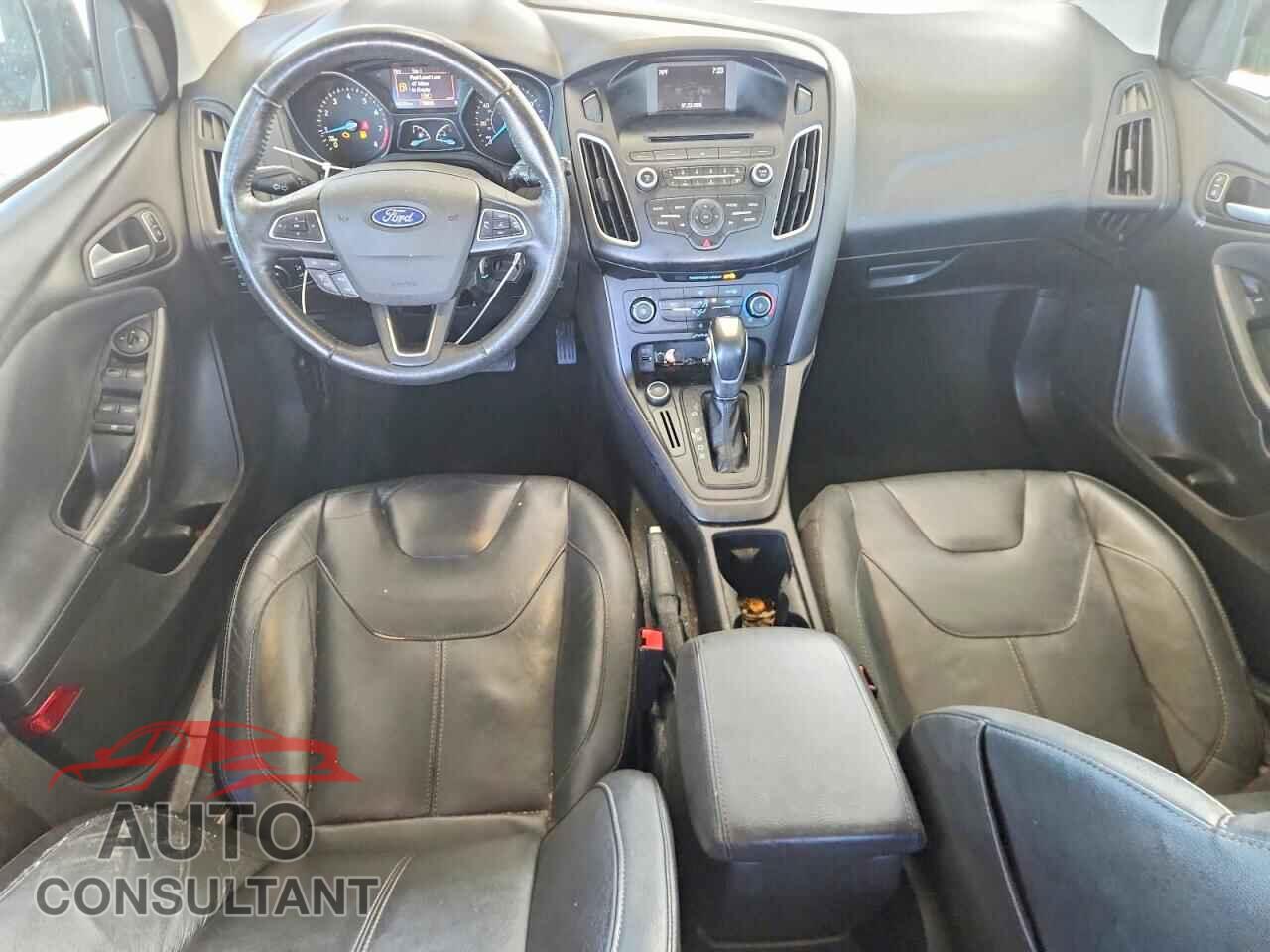 FORD FOCUS 2016 - 1FADP3K20GL299517