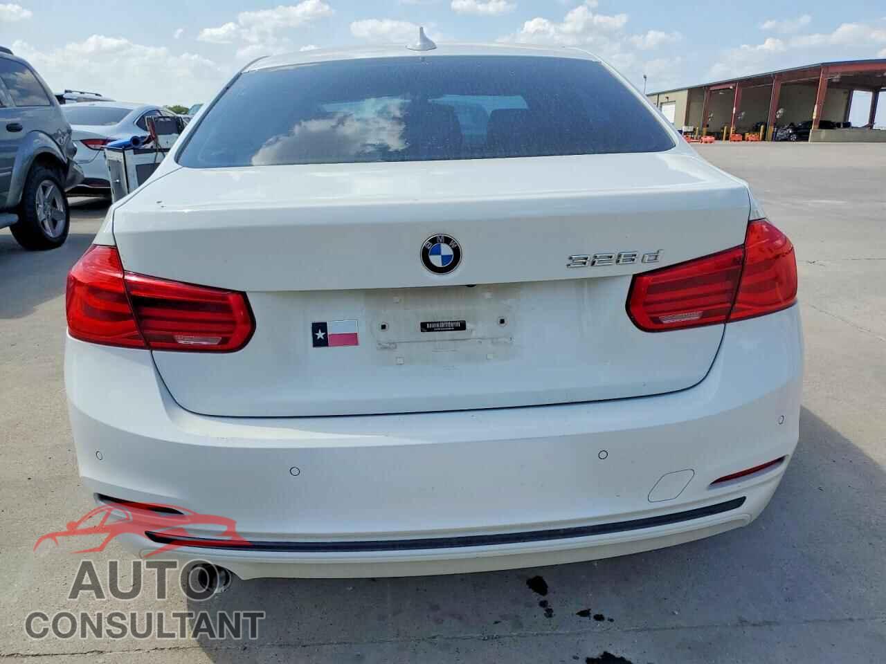 BMW 3 SERIES 2017 - WBA8E5C52HK388709